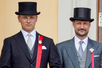 Prinsen digget  med dronningen på balkongen