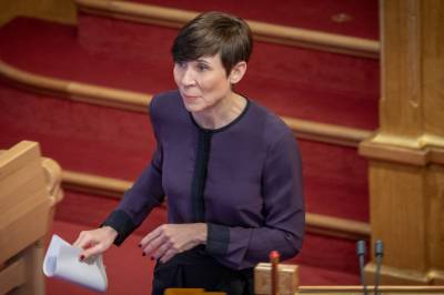 Nå snakker hun norsk!