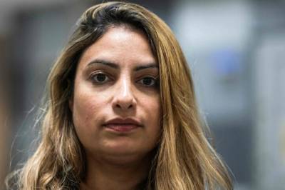 Bryter tausheten etter skandalen