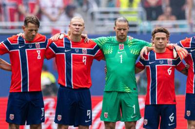 VM-flyet forsinket