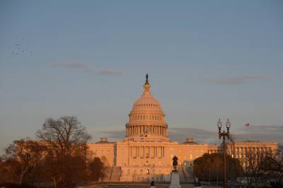 USA gjenåpner statsapparatet