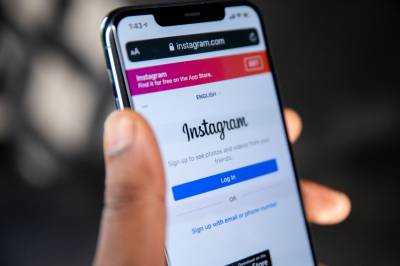 En tidligere Meta-ansatt, som var vitne i en banebrytende rettssak, sier at Instagram har gått fra å være et produkt man bruker «til et produkt som bruker deg