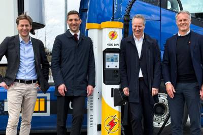 Snart 100 ladestasjoner for elektrisk lastebil