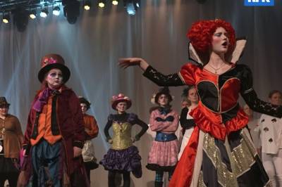 Går mann av huse for Alice