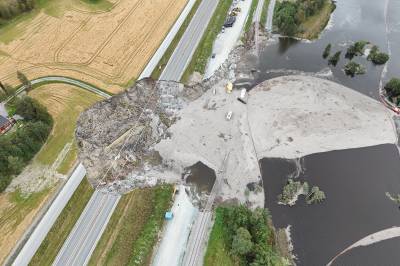 Skredet ble utløst av arbeid med å forsterke grunnen