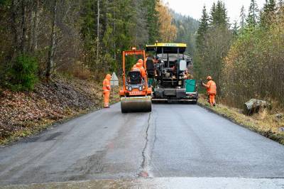 Disse vegene får ny asfalt i år