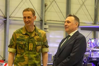 Mangler oversikt over forsvarsansattes bindinger