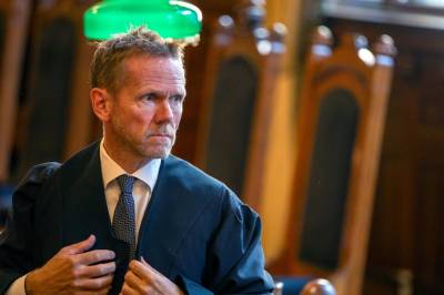 Han er den eneste som står i registeret