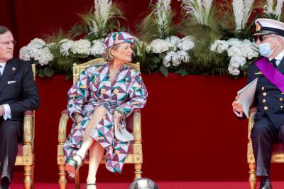 Kongen tilgitt av datteren