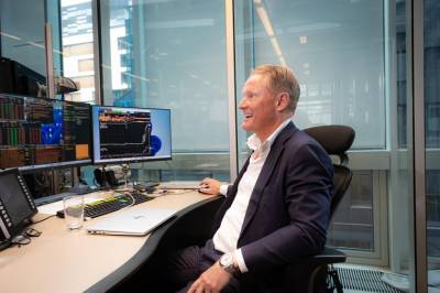 DNB Carnegie advarer mot fallhøyde i aksjemarkedet: – Må være ekstra på vakt, sier Thomas Breivik