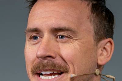 Carl-Erik Torp har opplevd det samme som Eriksen: – Ikke redd for å dø
