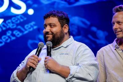 width=device-width, initial-scale=1, viewport-fit=cover