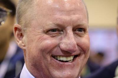 Buffetts etterfølger har 370 mrd. dollar i tørt krutt