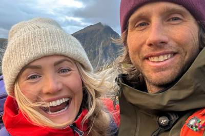 - Vi satt i en rorbu i Lofoten og følte oss hjelpeløse