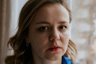 Den mest alvorlige formen for ensomhet, er vanskelig å se: - Gir mer stress og psykiske plager