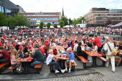 Folkefesten er i gang: Nå koker det i hele Norge