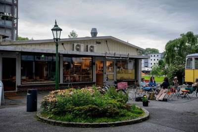 Nå har nabolags-kafeen åpnet