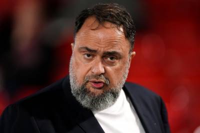 Nottingham Forest-eieren saksøker rival