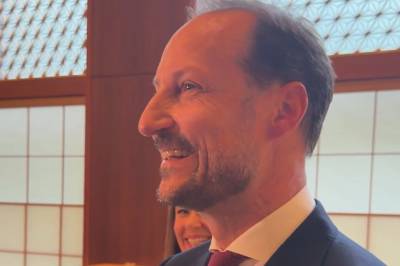 Satt ut av spørsmål om ekteskap