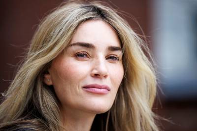 Holzweiler kjøper tilbake Camilla Pihl fra kinesisk oppkjøpsfond
