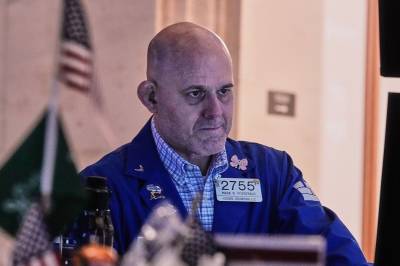 Fryktindeksen til værs og Wall Street i limbo etter Trumps nye toll-signaler