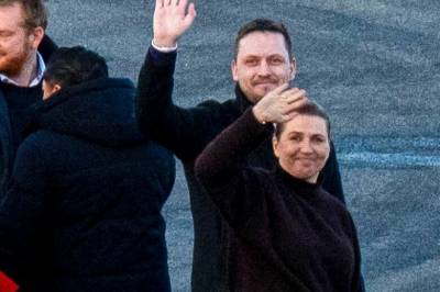 Mette Frederiksen har ankommet Grønland