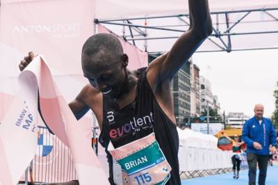 «Noregsvennen» Brian Limo utestengd for doping: Blei tatt etter løp i Noreg