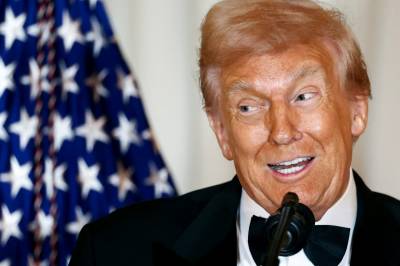 «Purke», «feit slask» og «forræder»: Trump har latt fornærmelsene hagle i 2025