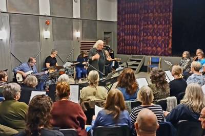 Øver på hyllest til Trygve Hoff