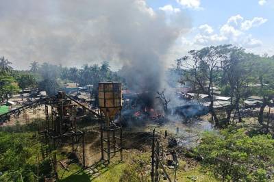 Hjelpearbeidere: Minst 50 drepte etter luftangrep i Myanmar