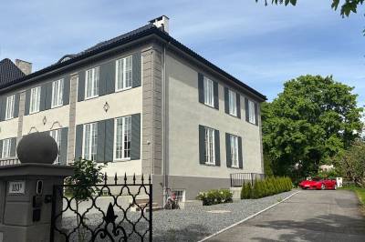 Vil ha 95 millioner for tidligere ambassade: – Egen rundkjøring på tomten