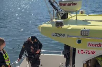 Nødetatene på vei til brannstedet