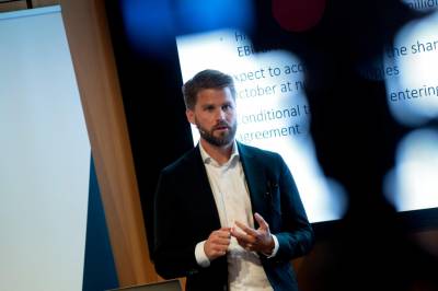 Bewi har falt som en stein på børs. Nå jakter eieren én milliard for å rydde opp balansen.