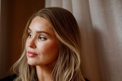 Helle Staff: – Jeg måtte lære meg å bli mamma
