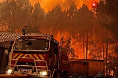 Totalt overlatt til flammene
