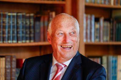 Kong Harald fyller år: Feirer på Gran Canaria