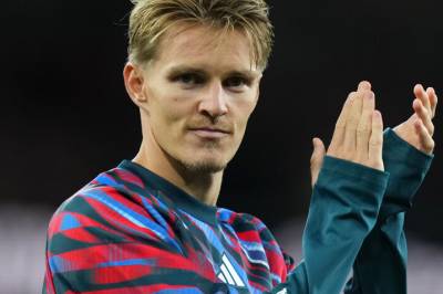 Hylles i England: - Han er tilbake