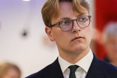 Ekspert: Utsetter planene