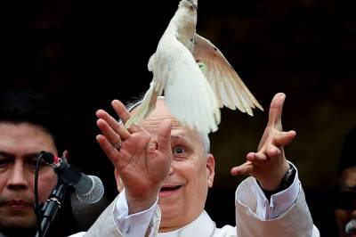 Paven med ny tale etter Trump-krangel: Verden herjes av en håndfull tyranner