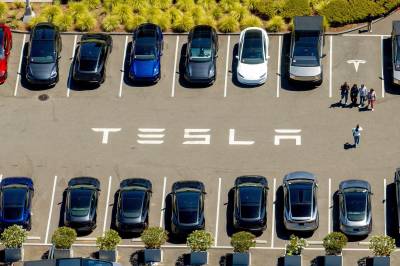 Milliardvekst og rekord for Tesla i Norge