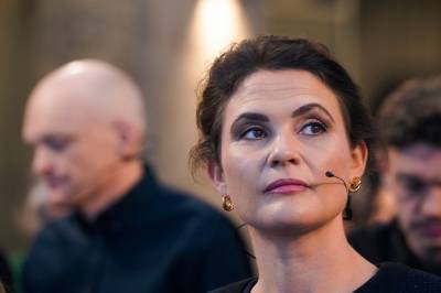 DN mener: Rydd timeplanen!