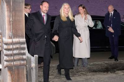 Kronprinsfamilien deltar på offisielt oppdrag sammen