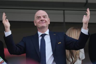 Fifa skal vurdere å ta Russland inn i varmen igjen