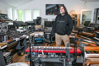Etter 31 år trer kapellmesteren fram i lyset: – Et musikalsk geni