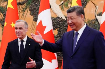 Han ble valgt etter Trumps trusler. Nå snakker Canadas statsminister om en «ny verdensorden» sammen med Kina.