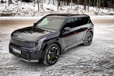 Biltest av Kia EV9 GT: Ja takk, begge deler?