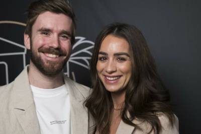 - Kona mi prøver å spleise meg med folk