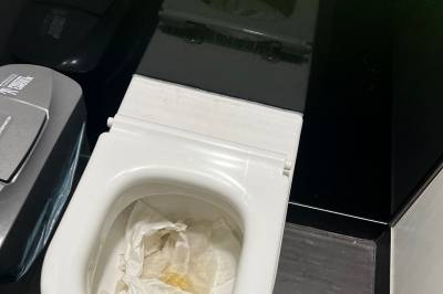 Toalett-krise på Gatwick lufthavn: – De som jobber her må fiske ut dritten