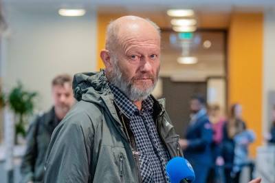 – Er det greit å spille på hest med kildene sine?