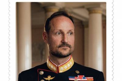 Kong Haakon VIII på nytt frimerke